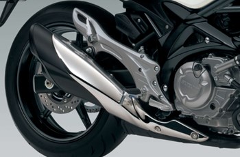 Suzuki SFV 650 Gladius 2013 - Bild 13 Suzuki SFV 650 Gladius 2013 - Bild 13
