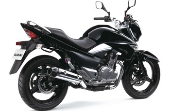 Suzuki GW250 Inazuma 2013 - Bild 2