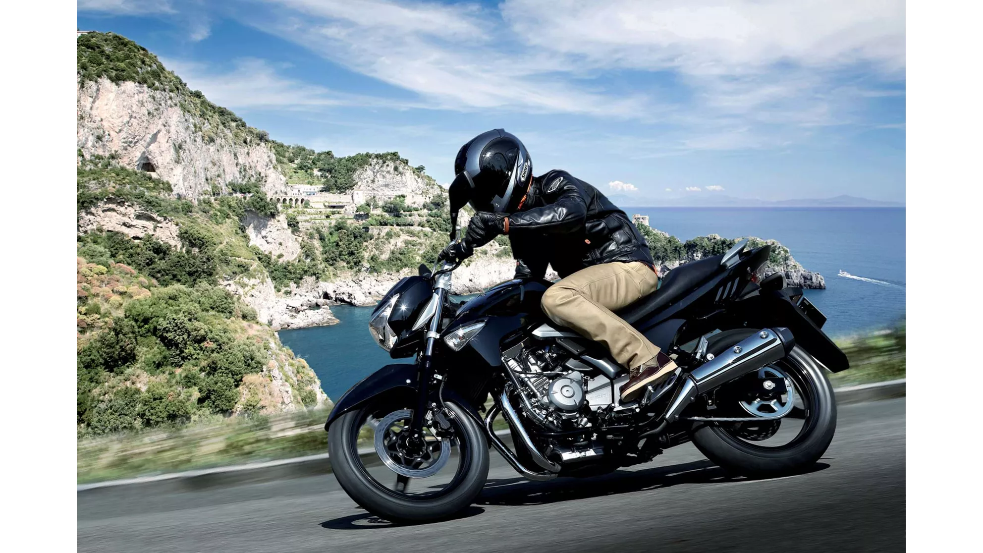 Suzuki GW250 Inazuma - Image 3 Suzuki GW250 Inazuma - Image 3