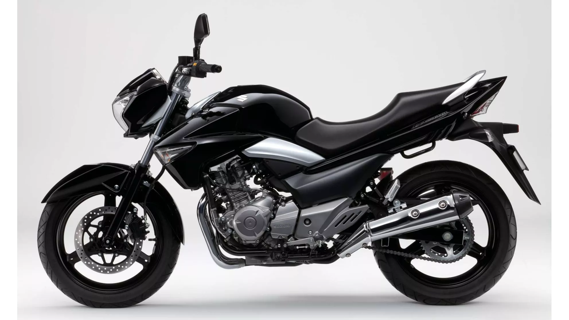 Suzuki GW250 Inazuma - Image 4 Suzuki GW250 Inazuma - Image 4