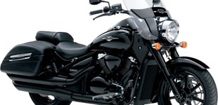 Suzuki Intruder C1500T 2013 vs Kawasaki Vulcan 900 Classic 2015