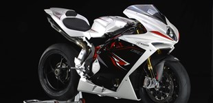 Triumph Rocket 3 R 2021 vs MV Agusta F4 1000 RR 2013