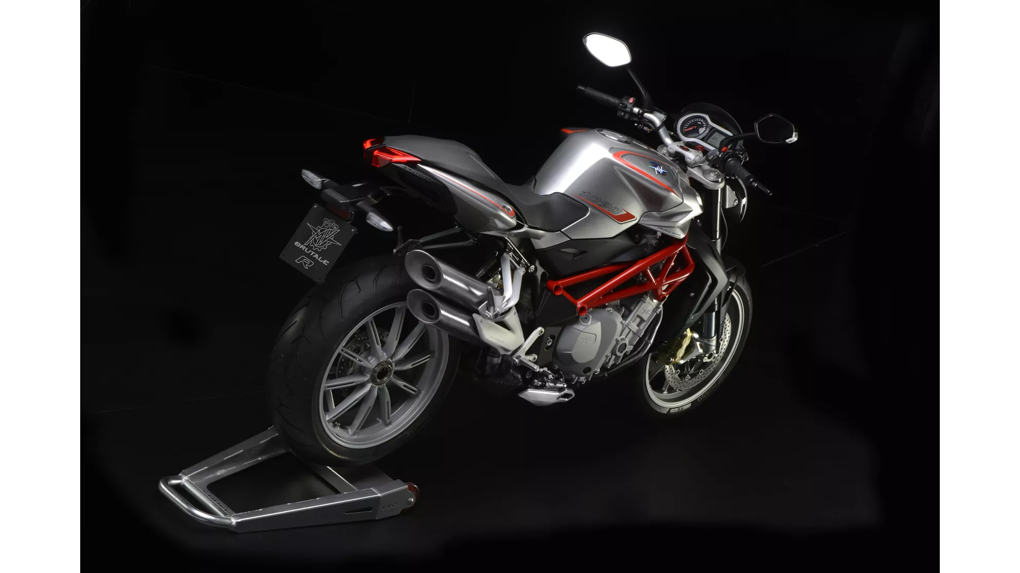 MV Agusta Brutale 1090 R - Image 8 MV Agusta Brutale 1090 R - Image 8