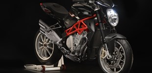 MV Agusta Brutale 1090 R 2013 vs KTM 890 Duke R 2020