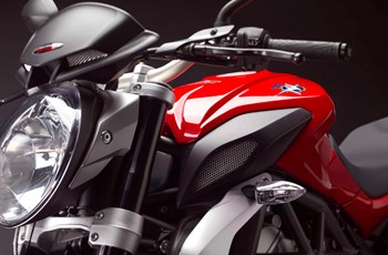 MV Agusta Brutale 675 2013 - Bild 11