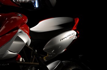 MV Agusta Rivale 800 2013 - Bild 3 MV Agusta Rivale 800 2013 - Bild 3