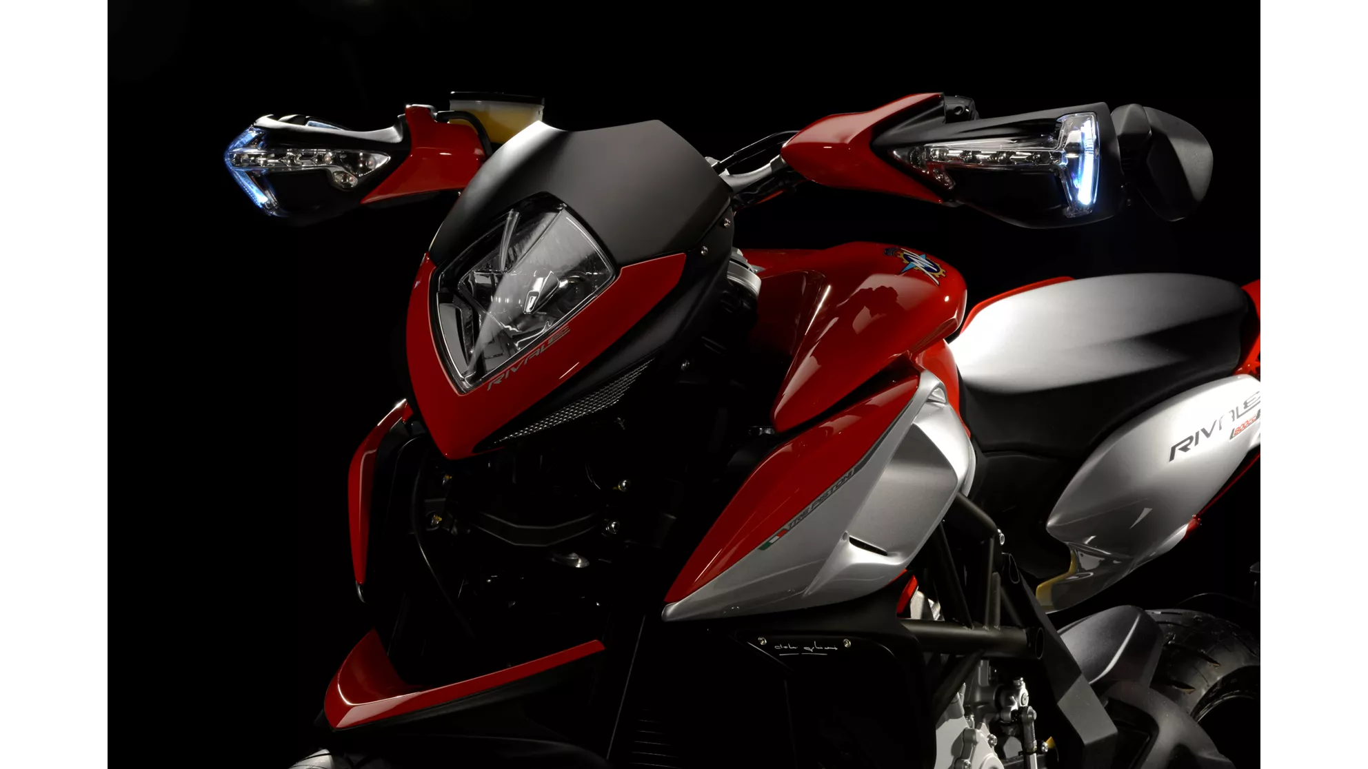 MV Agusta Rivale 800 - Image 2 MV Agusta Rivale 800 - Image 2