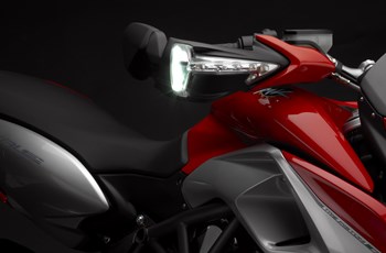 MV Agusta Rivale 800 2013 - Bild 9 MV Agusta Rivale 800 2013 - Bild 9