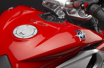 MV Agusta Rivale 800 2013 - Bild 10 MV Agusta Rivale 800 2013 - Bild 10