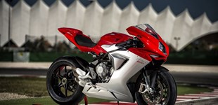 MV Agusta F3 800 2013 vs Benelli Tornado 1130 2009