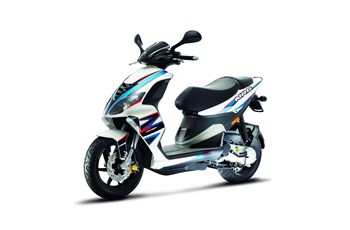 Piaggio NRG Power 50 DD 2T 2013 - Bild 2 Piaggio NRG Power 50 DD 2T 2013 - Bild 2