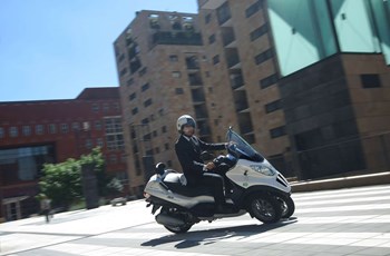 Piaggio MP3 Hybrid 300 LT 2013 - Bild 6