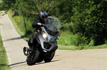 Piaggio MP3 500ie LT Sport 2013 - Bild 12 Piaggio MP3 500ie LT Sport 2013 - Bild 12