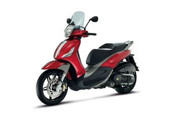 Piaggio Beverly 350ie Sport Touring 2013 - Bild 4 Piaggio Beverly 350ie Sport Touring 2013 - Bild 4