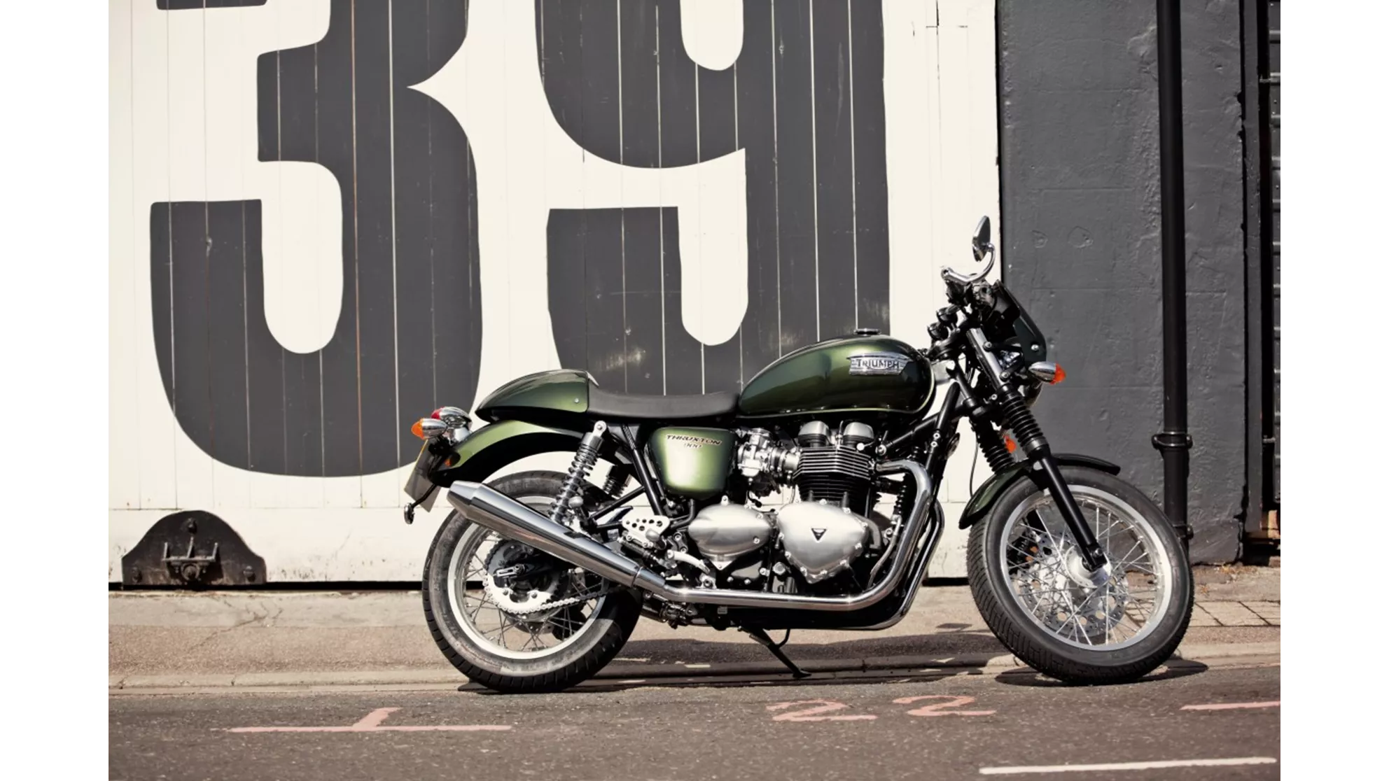 Triumph Thruxton - Image 3 Triumph Thruxton - Image 3