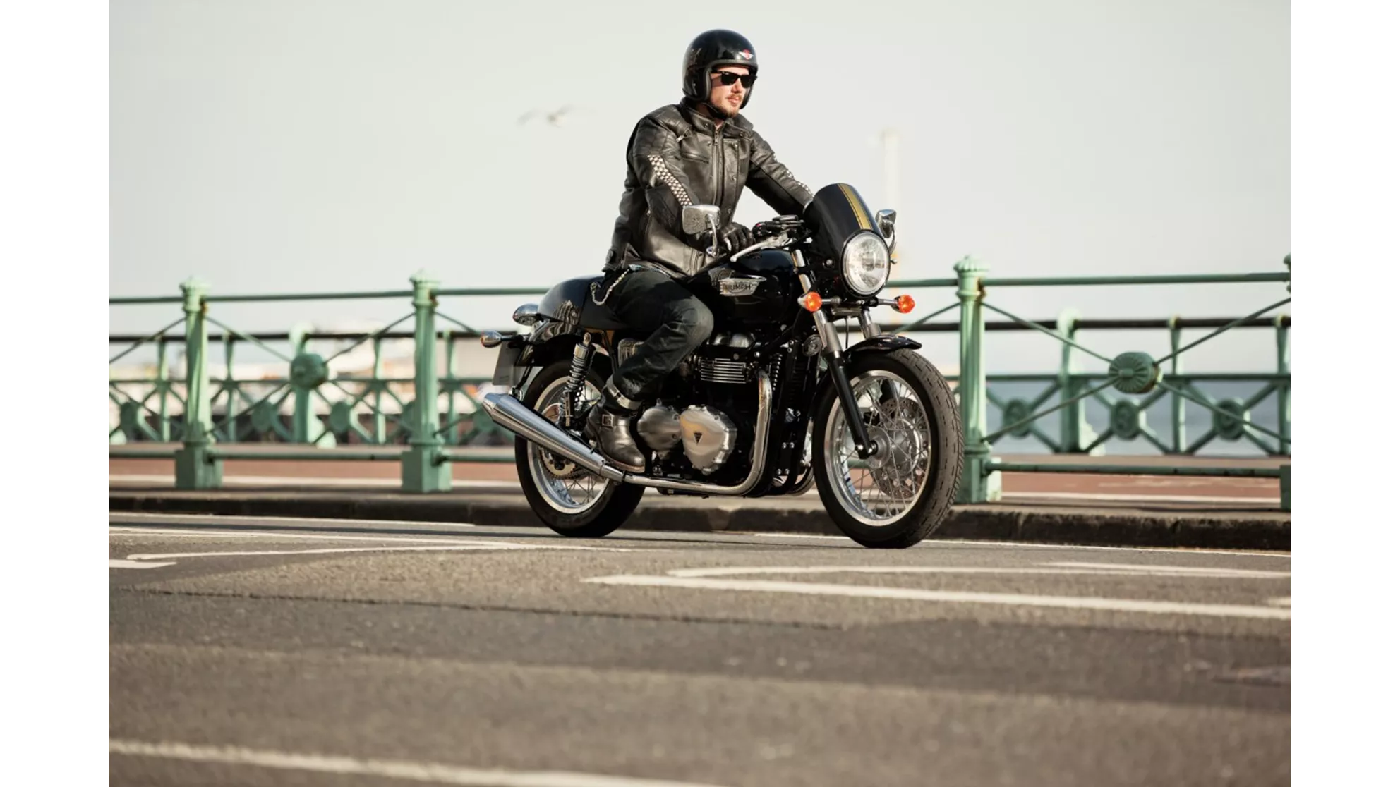 Triumph Thruxton - Image 7 Triumph Thruxton - Image 7