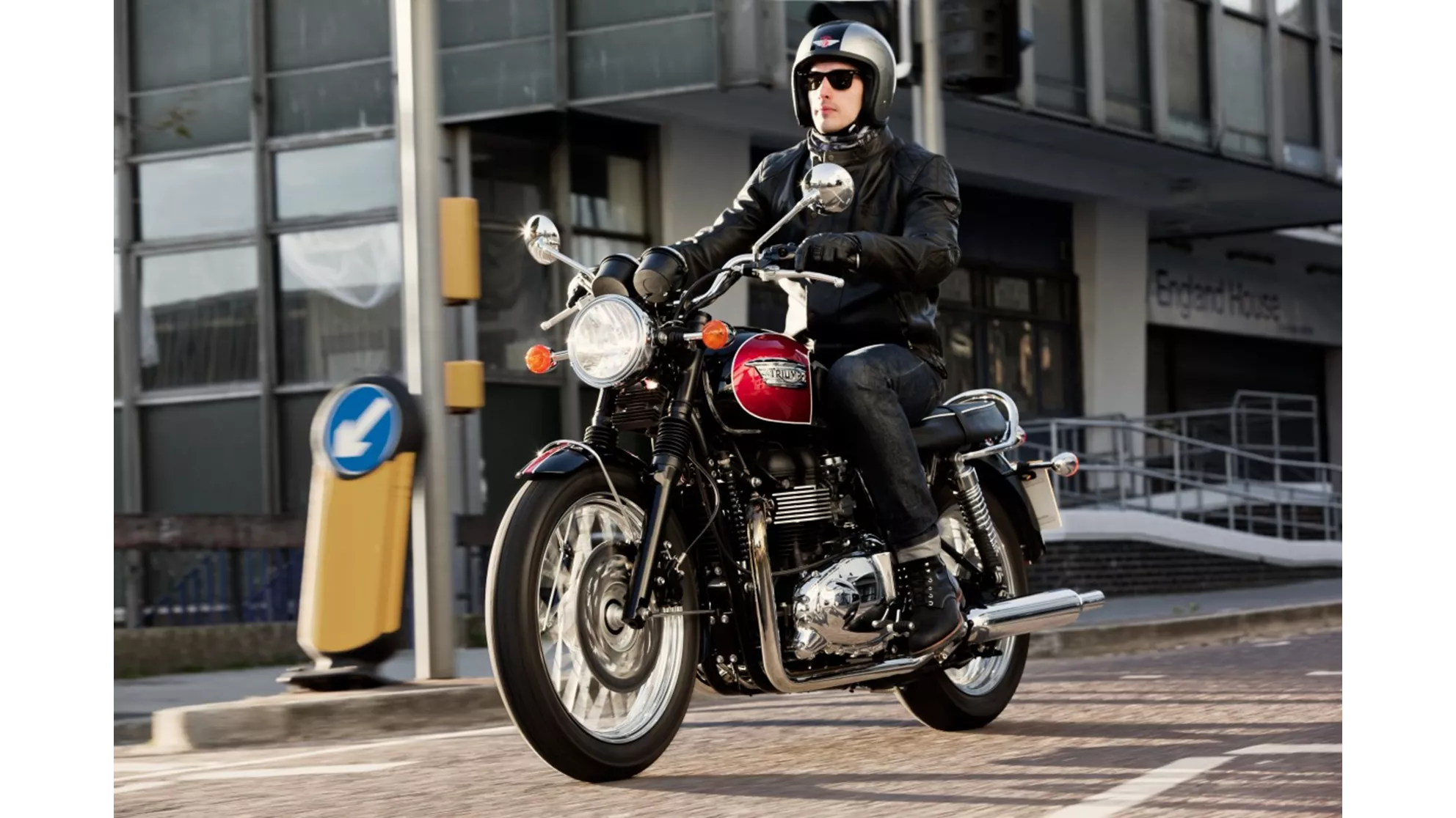Triumph Bonneville T100 - Image 9 Triumph Bonneville T100 - Image 9