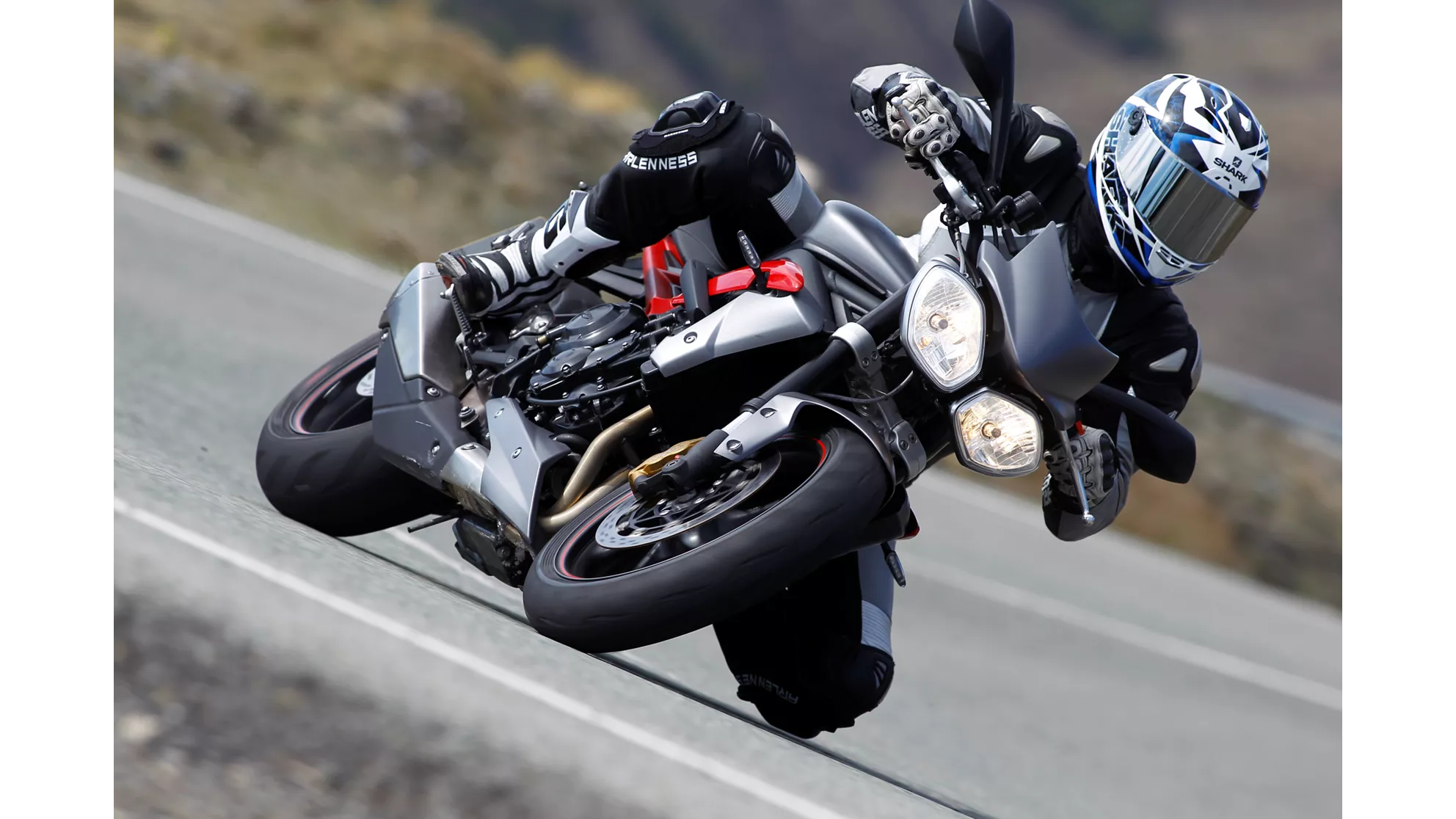 Triumph Street Triple 675 R - Image 1 Triumph Street Triple 675 R - Image 1