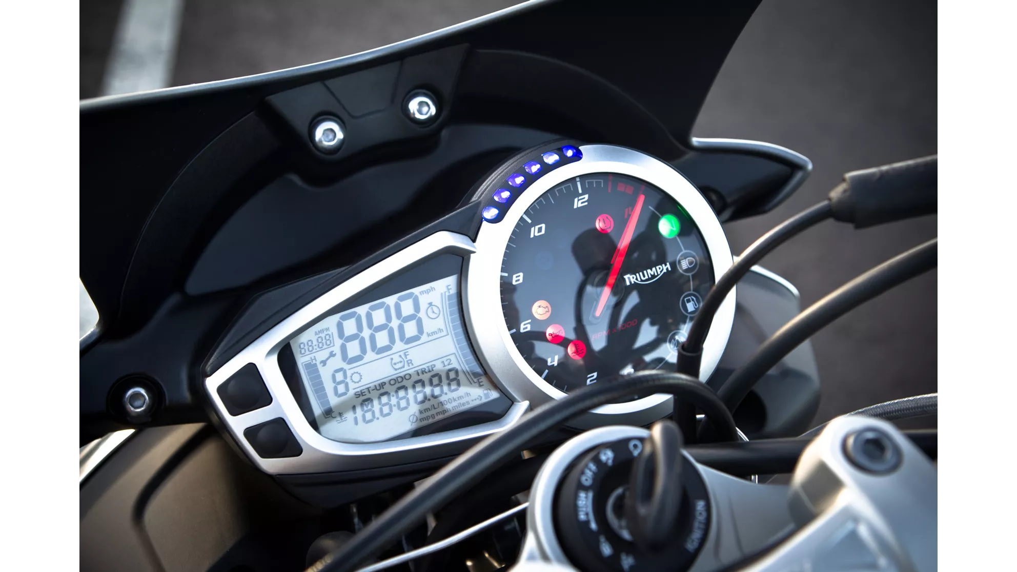 Triumph Street Triple 675 R - Image 8 Triumph Street Triple 675 R - Image 8