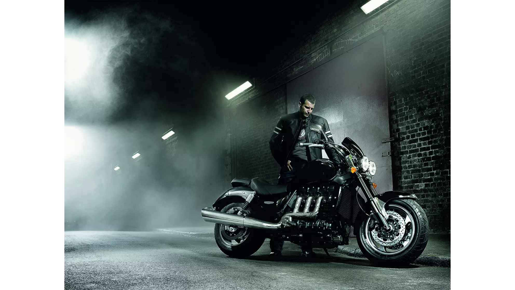 Triumph Rocket III Roadster - Image 3 Triumph Rocket III Roadster - Image 3