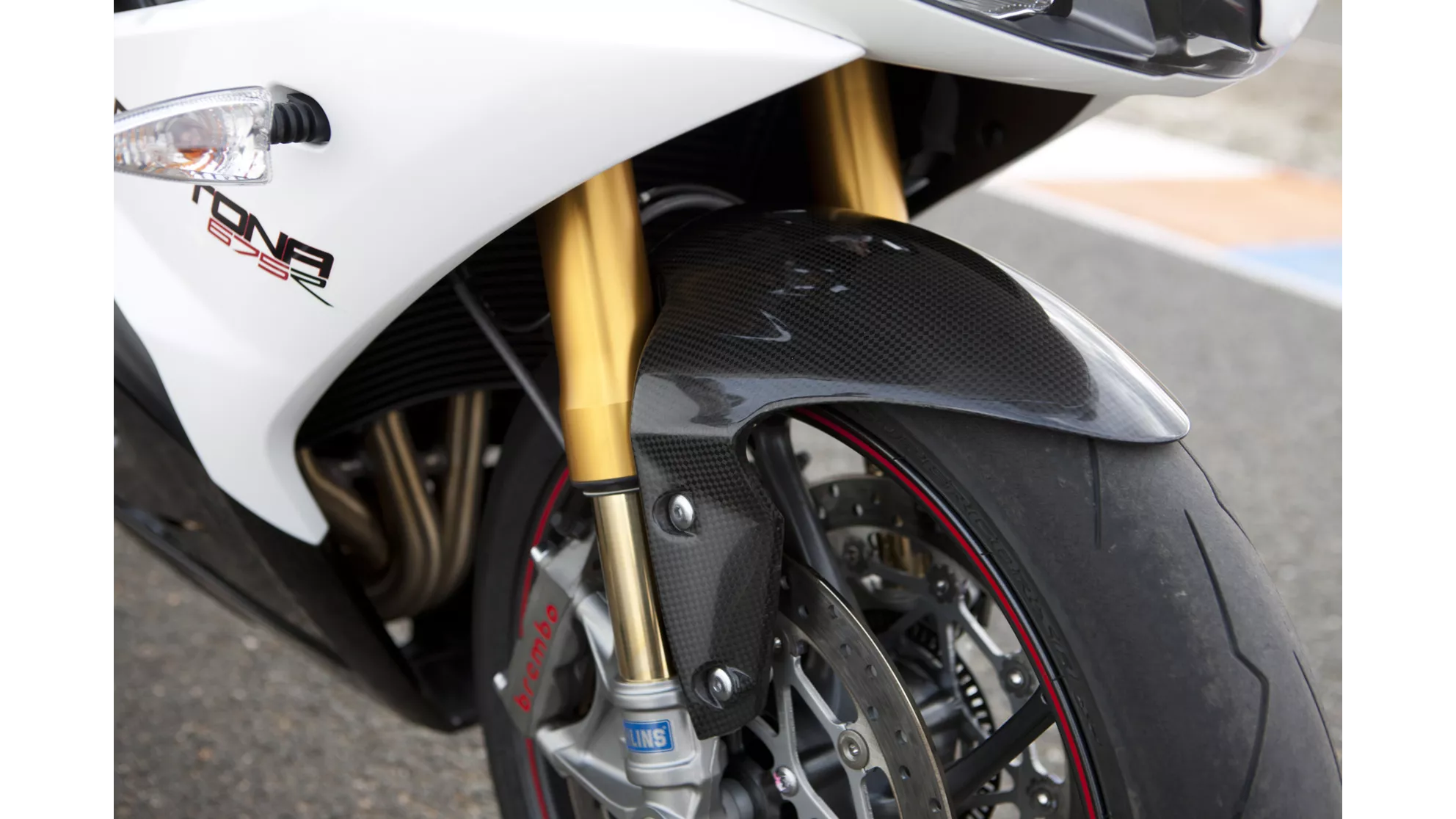 Triumph Daytona 675 R - Image 5 Triumph Daytona 675 R - Image 5