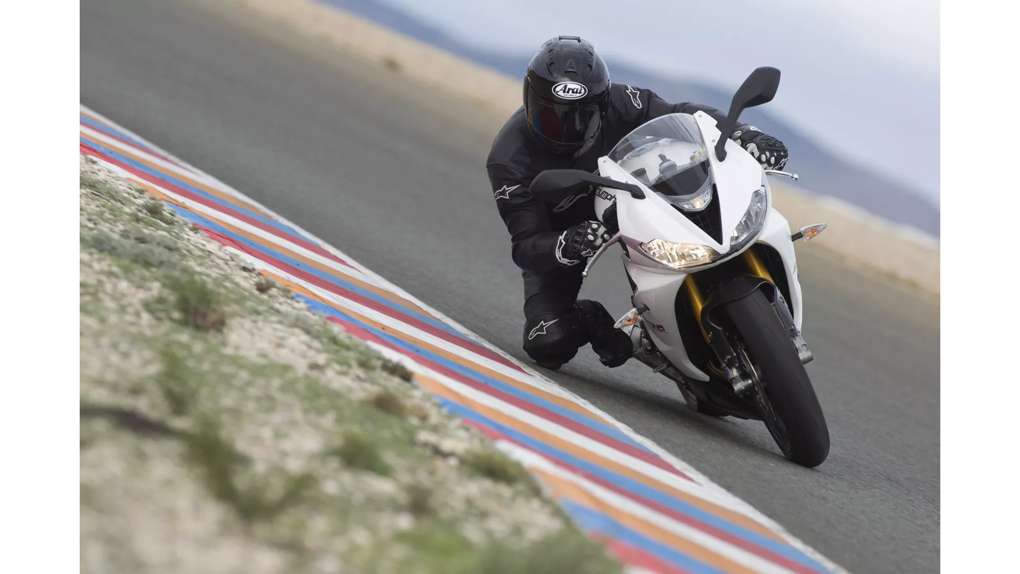 Triumph Daytona 675 R - Image 11 Triumph Daytona 675 R - Image 11