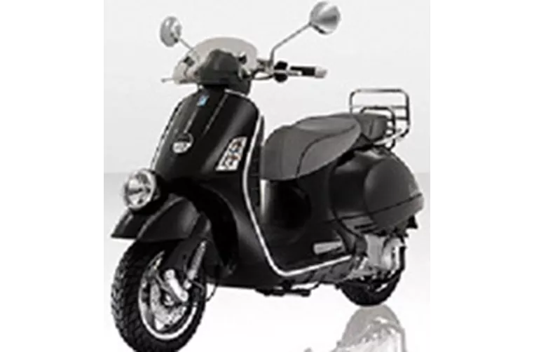 Vespa GTV Via Montenapoleone SE 2013 Vespa GTV Via Montenapoleone SE 2013