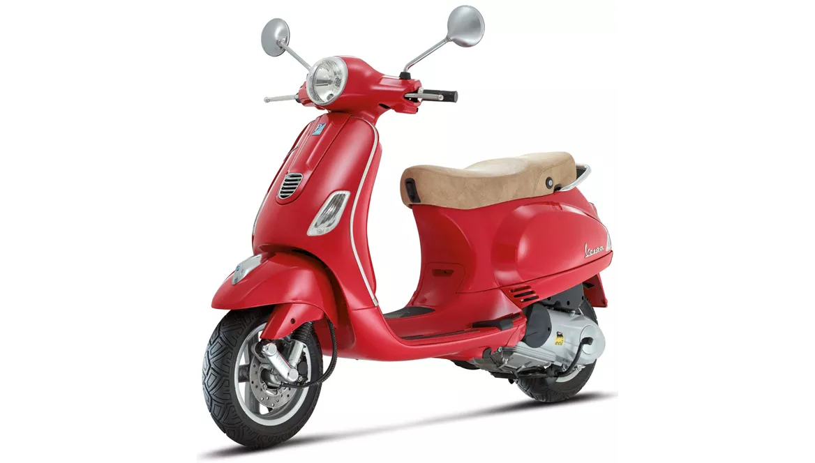 Vespa LXV 125 ie Vie della Moda 2013 Vespa LXV 125 ie Vie della Moda 2013