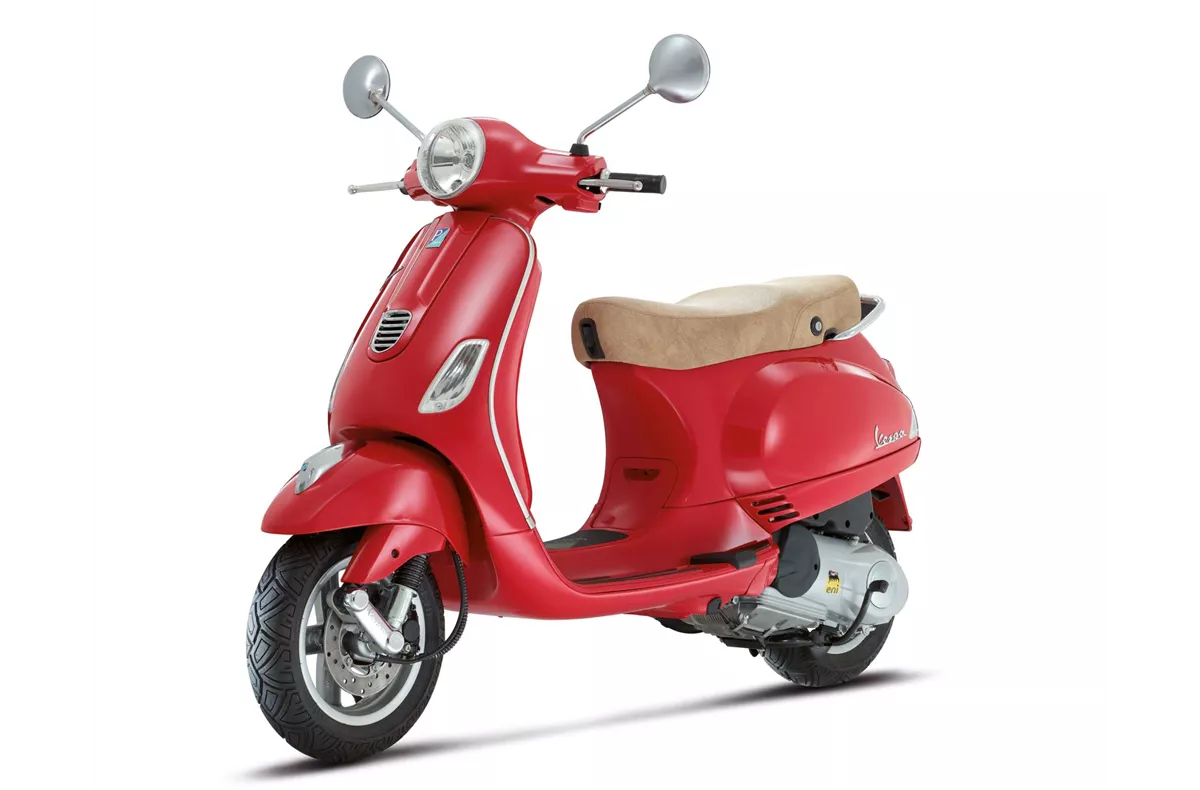 Vespa LXV 125 ie Vie della Moda Vespa LXV 125 ie Vie della Moda