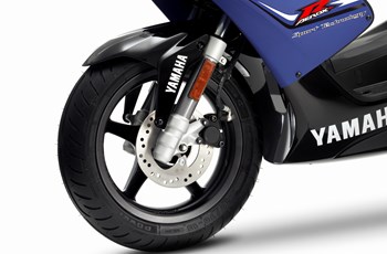 Yamaha Aerox R 2013 - Bild 11 Yamaha Aerox R 2013 - Bild 11