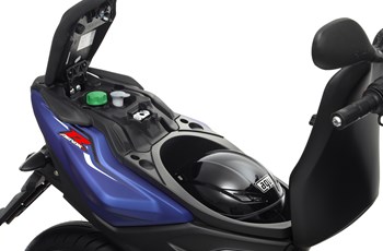 Yamaha Aerox R 2013 - Bild 12 Yamaha Aerox R 2013 - Bild 12