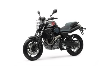 Yamaha MT-03 2013 - Bild 3 Yamaha MT-03 2013 - Bild 3