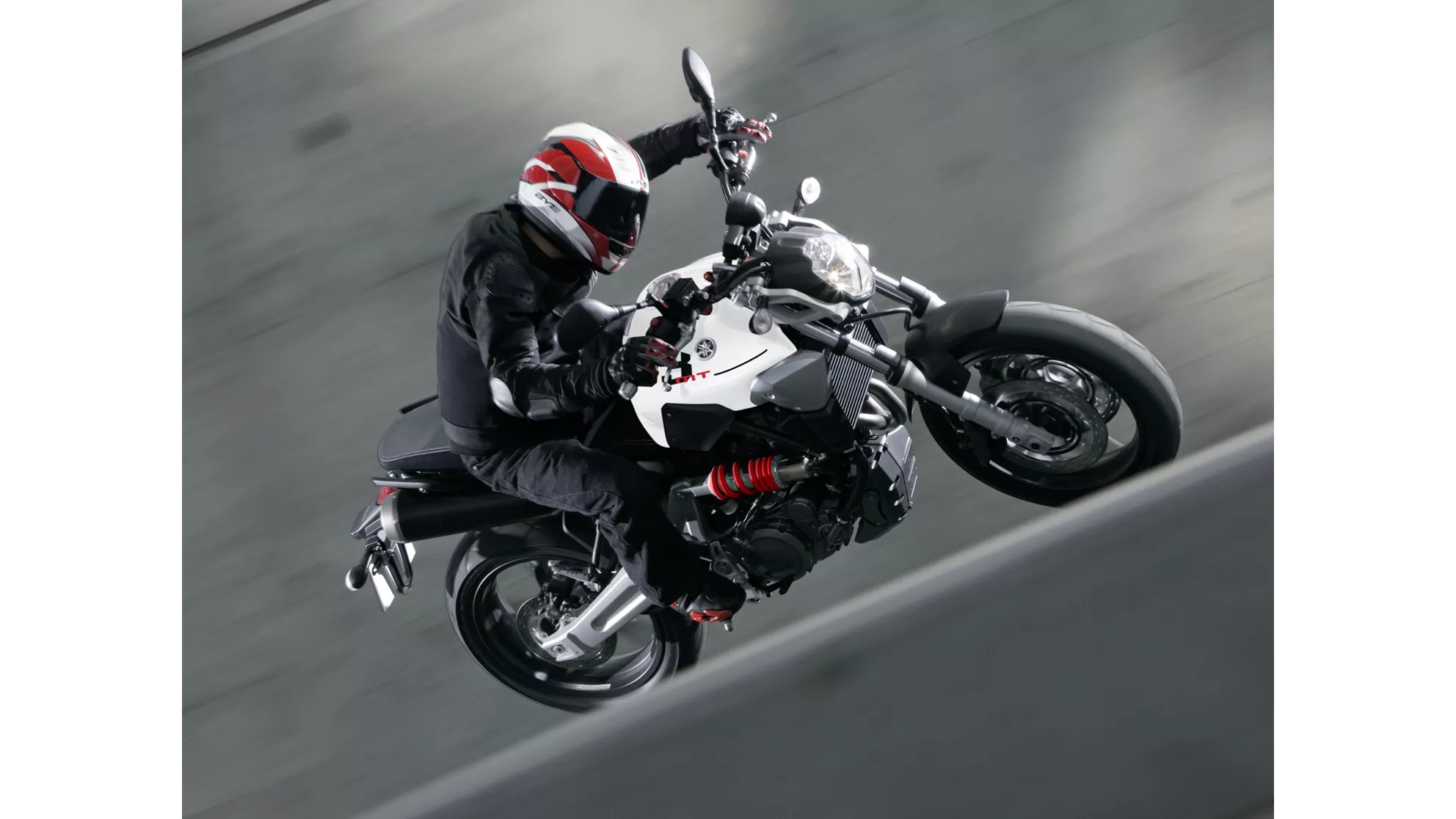 Yamaha MT-03 - Image 4 Yamaha MT-03 - Image 4