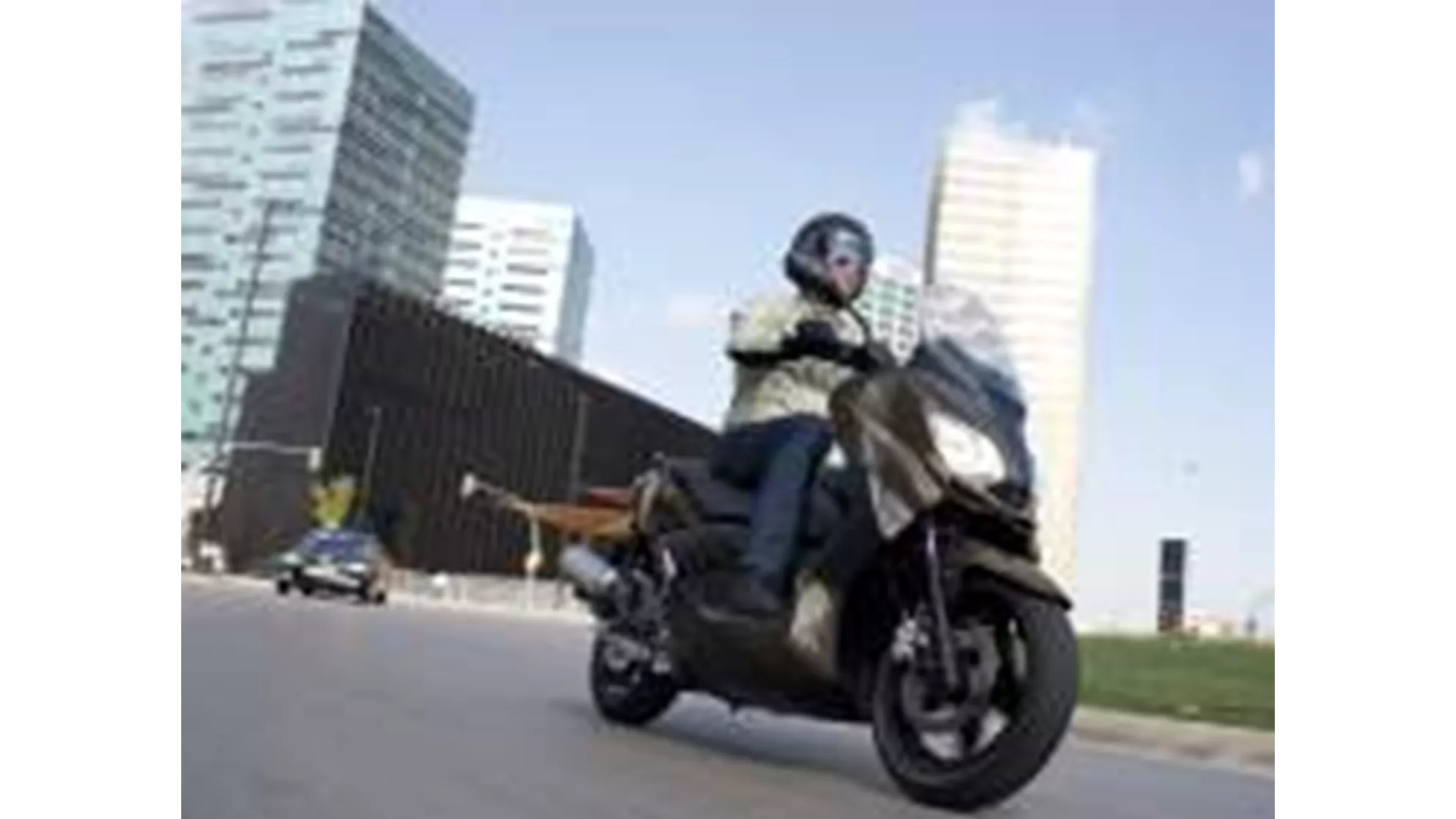 Yamaha XMAX 125 - Image 7 Yamaha XMAX 125 - Image 7