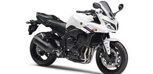 Suzuki GSX-S1000F 2018 vs Yamaha FZ1 Fazer 2013 Suzuki GSX-S1000F 2018 vs Yamaha FZ1 Fazer 2013
