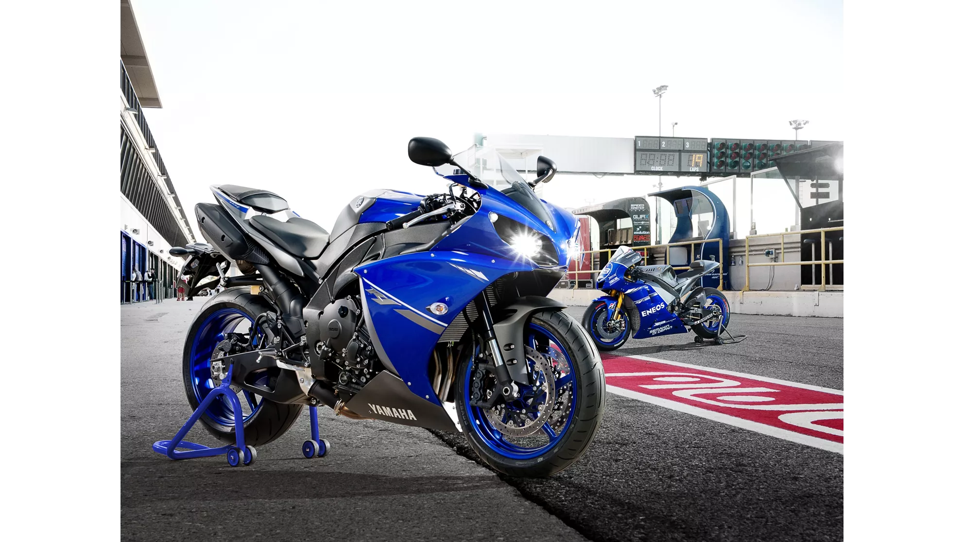 Yamaha R1 - Image 3 Yamaha R1 - Image 3