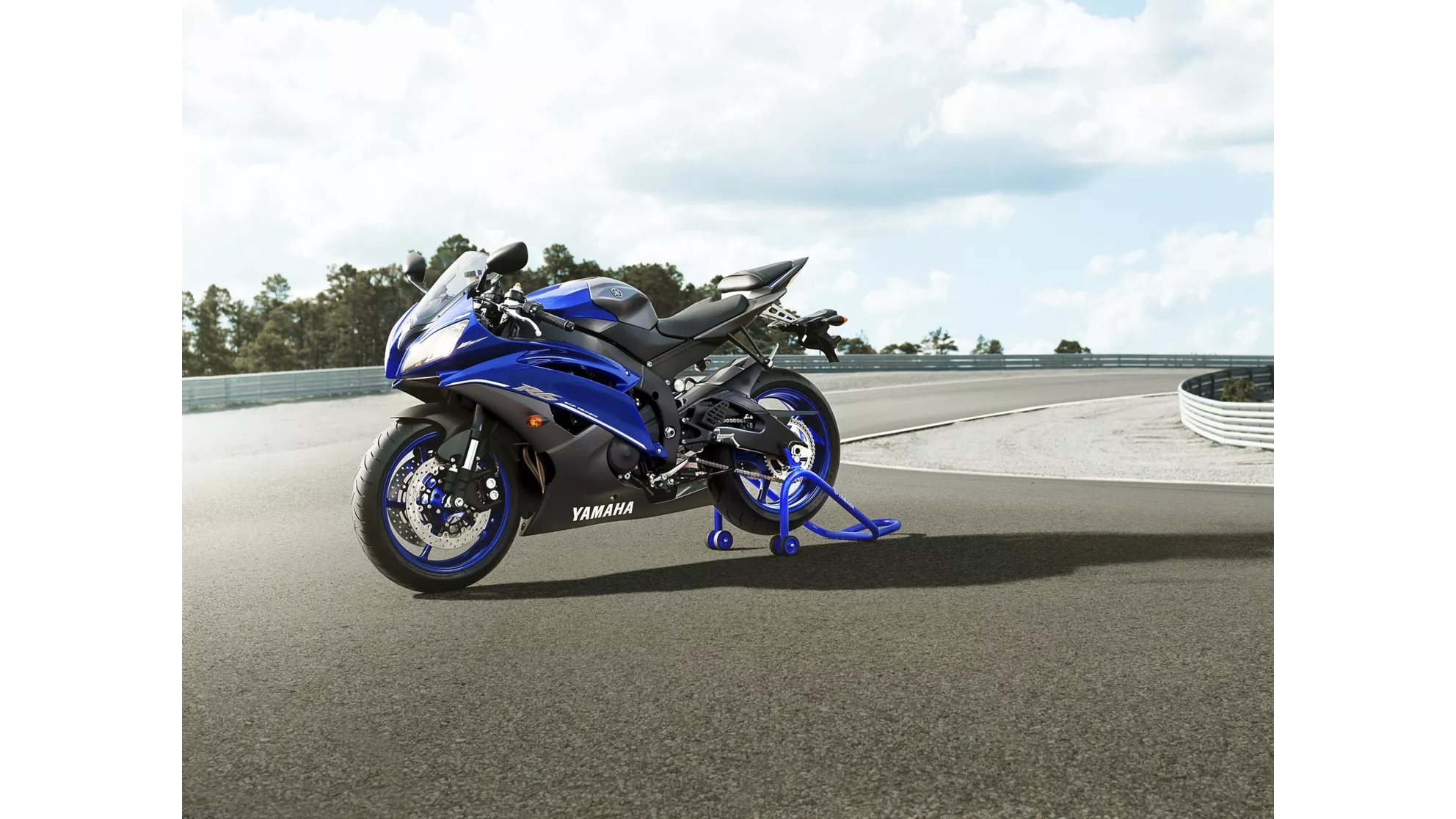 Yamaha YZF-R6 - Image 3 Yamaha YZF-R6 - Image 3