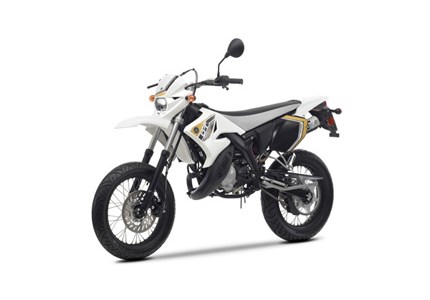 Yamaha DT 50 X Supermoto 2013 Yamaha DT 50 X Supermoto 2013