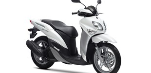Yamaha Xenter 150 2013 vs Piaggio Liberty 125ie 3V 2010