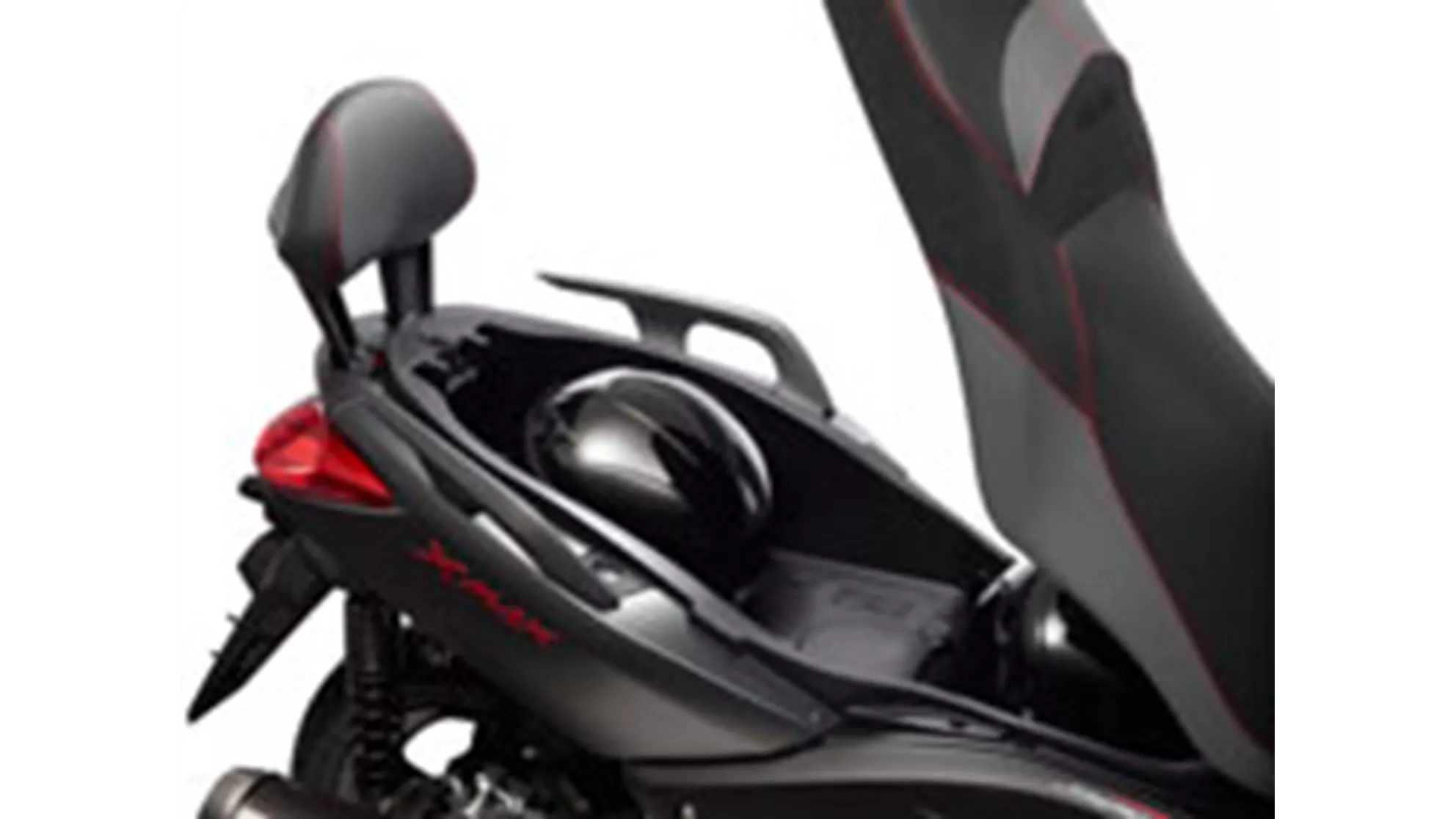 Yamaha X-Max 250 Sport - Image 7 Yamaha X-Max 250 Sport - Image 7