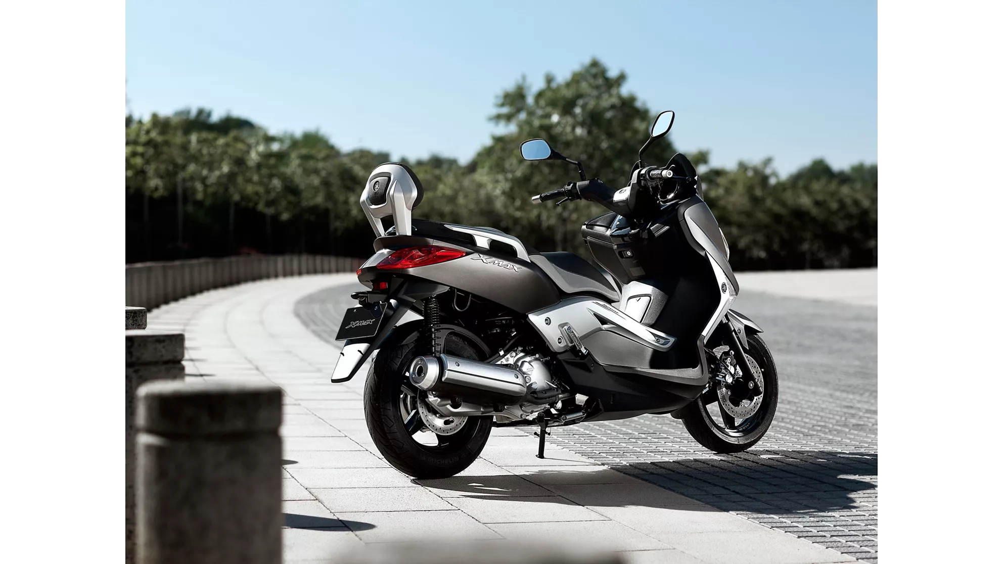 Yamaha X-Max 250 Sport - Image 11 Yamaha X-Max 250 Sport - Image 11