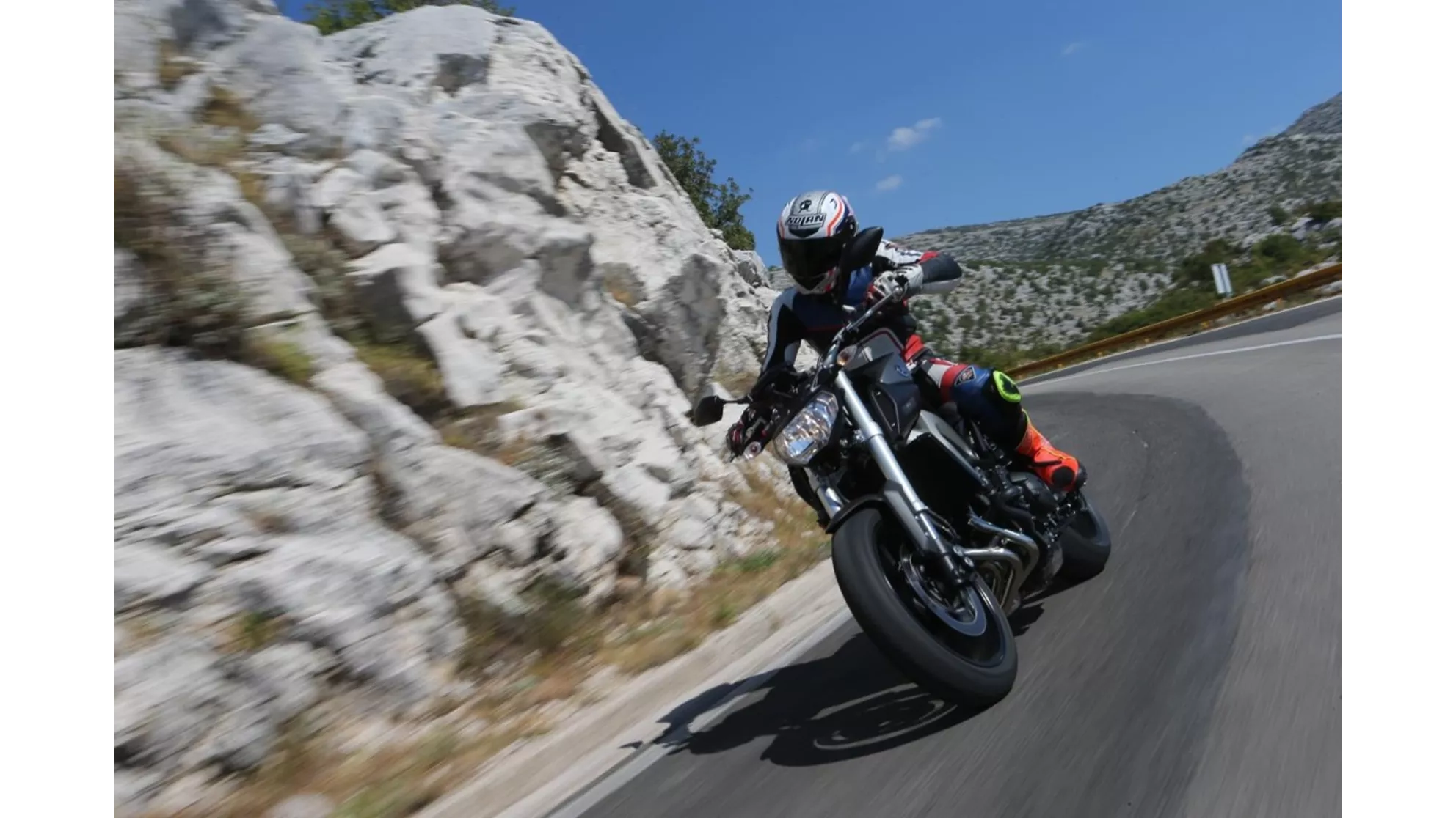 Yamaha MT-09 - Image 1 Yamaha MT-09 - Image 1