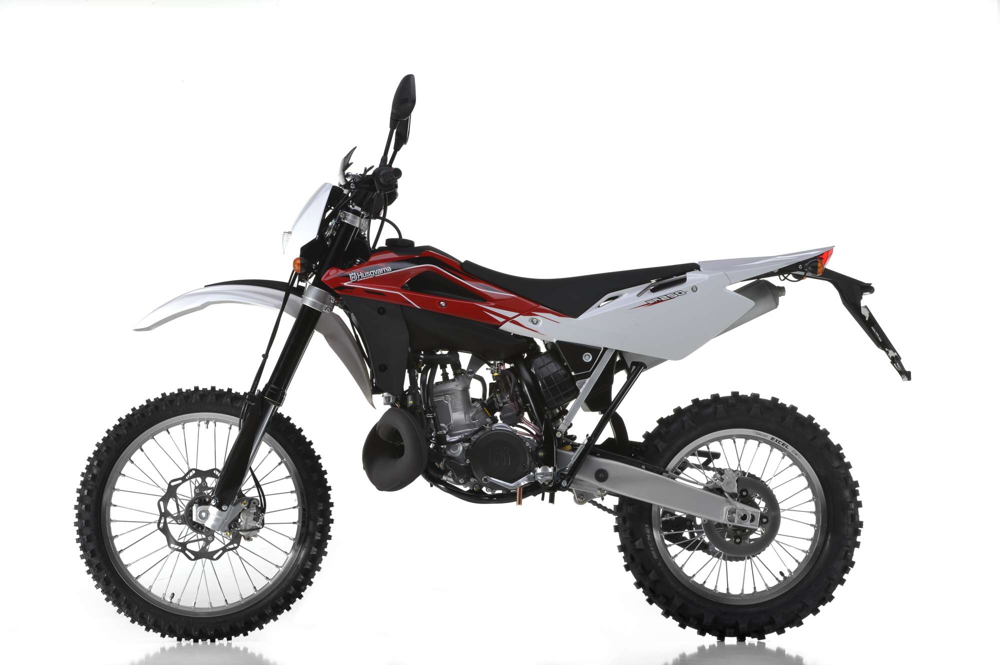 Husqvarna WR 250 - technical data, prices, reviews