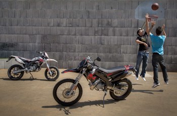 Derbi Senda DRD Racing 50 R 2013 - Bild 3 Derbi Senda DRD Racing 50 R 2013 - Bild 3