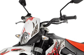 Derbi Senda DRD 125 SM 2013 - Bild 4 Derbi Senda DRD 125 SM 2013 - Bild 4