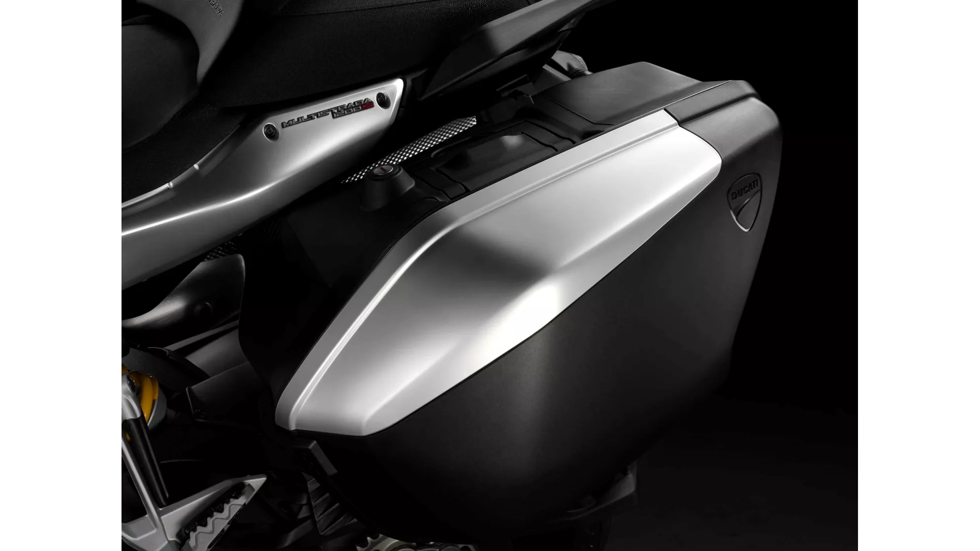 Ducati Multistrada 1200 S - Image 7 Ducati Multistrada 1200 S - Image 7
