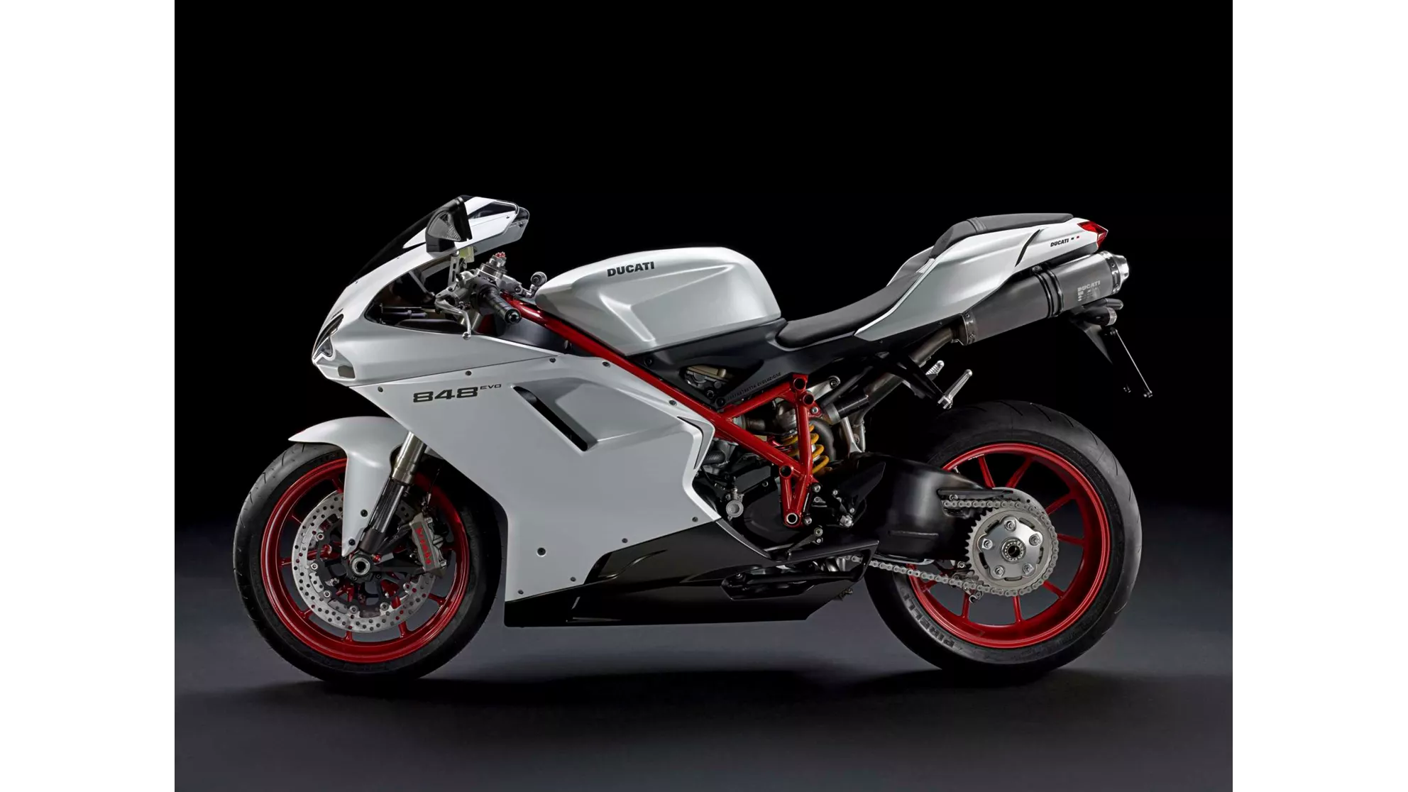 Ducati 848 EVO - Resim 9