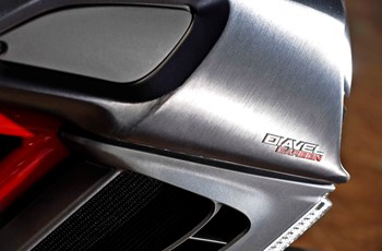 Ducati Diavel Carbon 2013 - Bild 3 Ducati Diavel Carbon 2013 - Bild 3