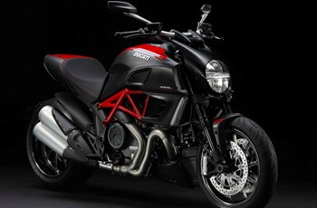 Ducati Diavel Carbon 2013 - Bild 7 Ducati Diavel Carbon 2013 - Bild 7