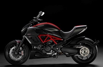 Ducati Diavel Carbon 2013 - Bild 10 Ducati Diavel Carbon 2013 - Bild 10